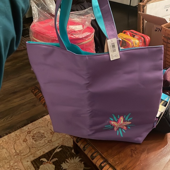 $50 La Mer Gift Card, 10Piece Beauty Box All New Products - Picture 14 of 15